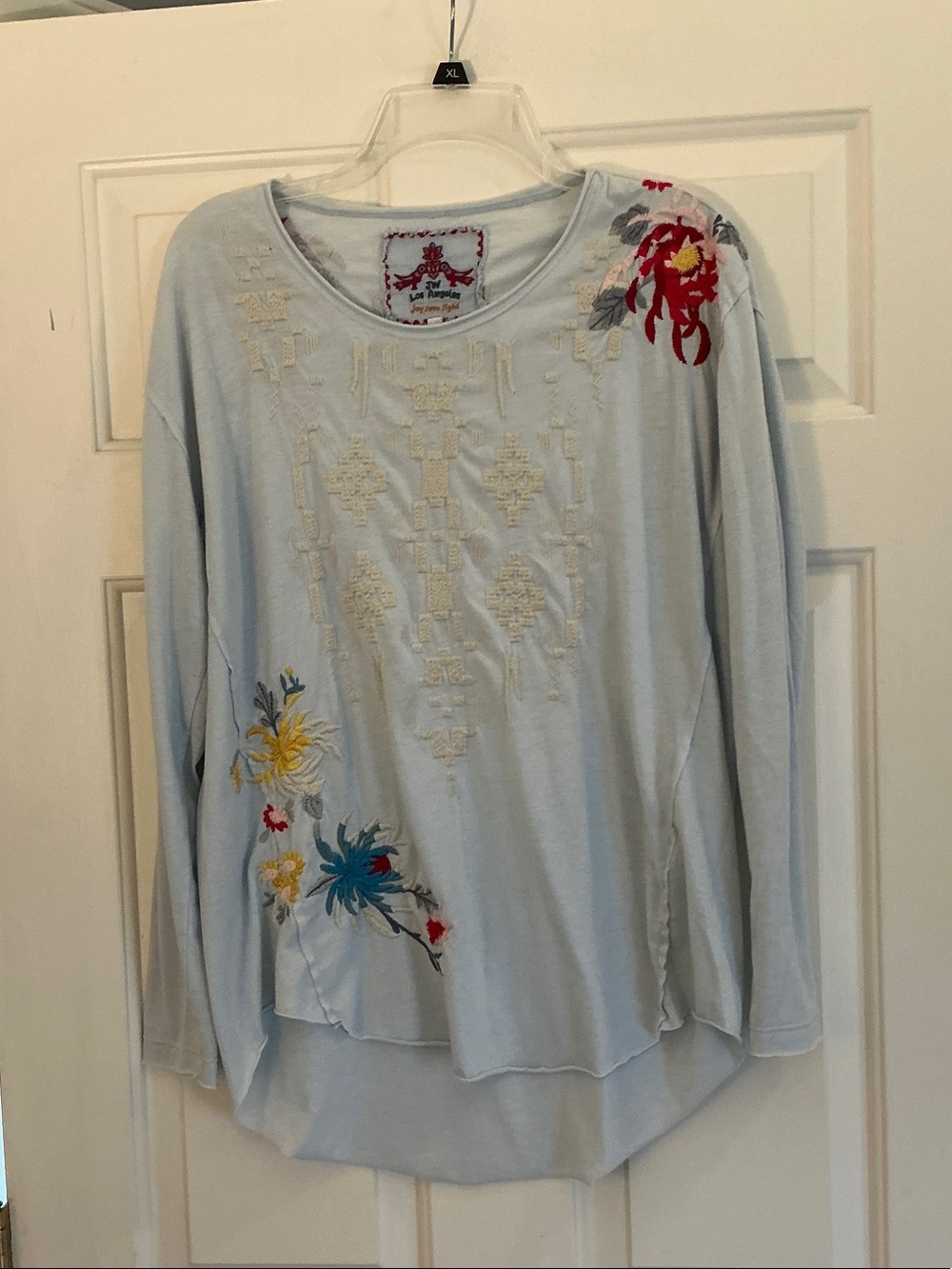 Johnny Was Pale Blue Embroidered Floral Long-Sleeve Tee size XS